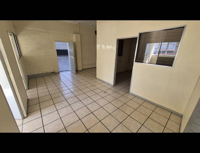 820M² FACTORY TO LET IN BOKSBURG EAST